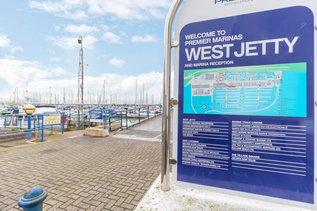 On The Water With Free Parking - By My Getaways Apartment Brighton Exterior foto